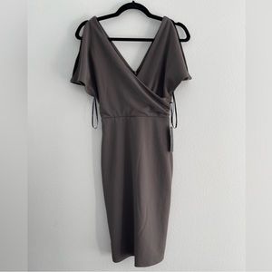 NWT Lulu's grey midi cocktail dress. Never worn. Size XS.
